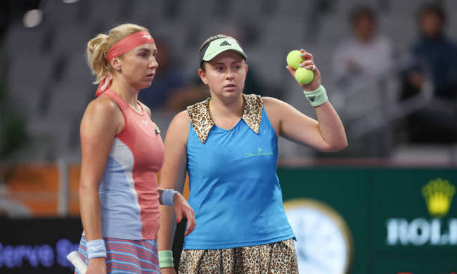 Киченок и Остапенко вылетели из Итогового турнира WTA
