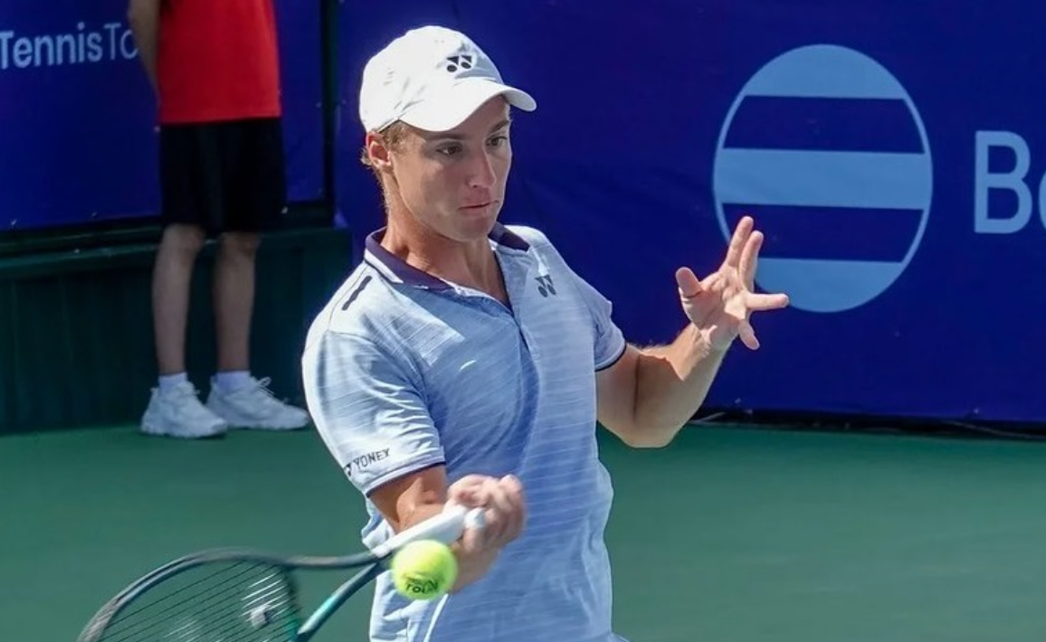Крутых потерпел поражение на старте турнира ATP в Испании
