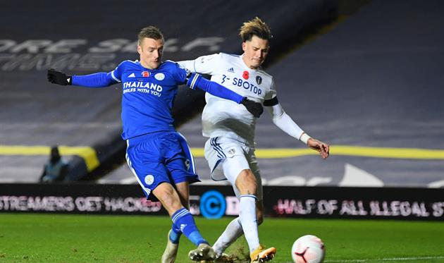 «Лестер» разгромил «Лидс» и подвинул «шпор» со второго места