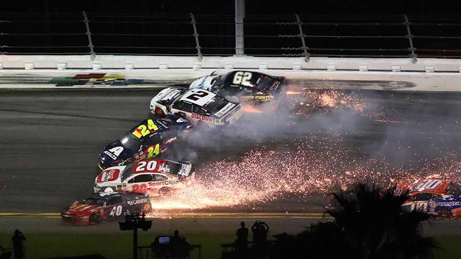 Майкл Джордан станет владельцем гоночной команды NASCAR
