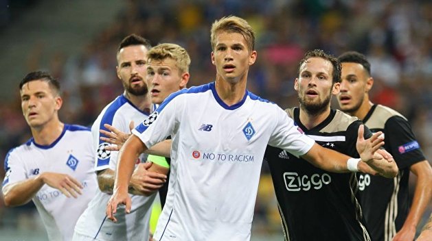 Матч «Барселона» - «Динамо» відбудеться в строк