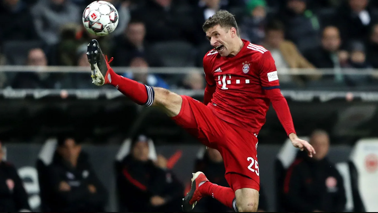 Мюллер наздоганяє Шевченка в рейтингу найвправніших бомбардирів