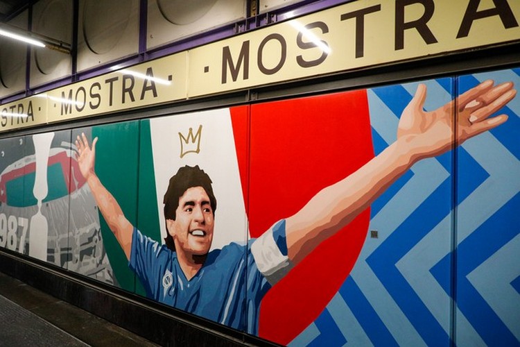 На спадок Марадони претендують 16 родичів