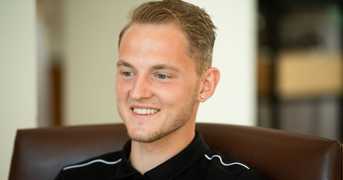 Официально: «Заря» разорвала контракт со своим полузащитником 