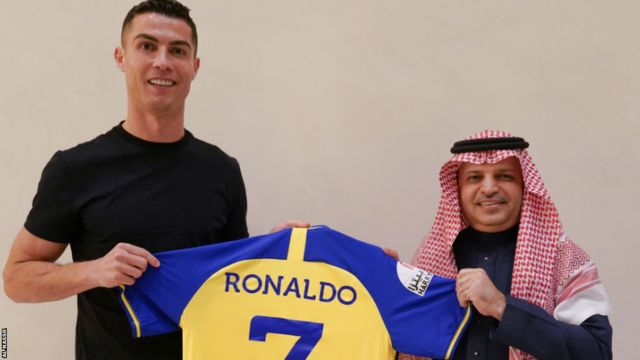 Роналду стал самым оплачиваемым футболистом мира: кто еще в списке