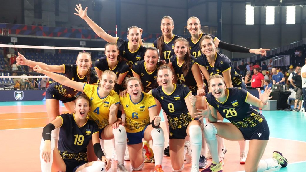 Сборная Украины находится в шаге от выхода в плей-офф женского Евро по волейболу