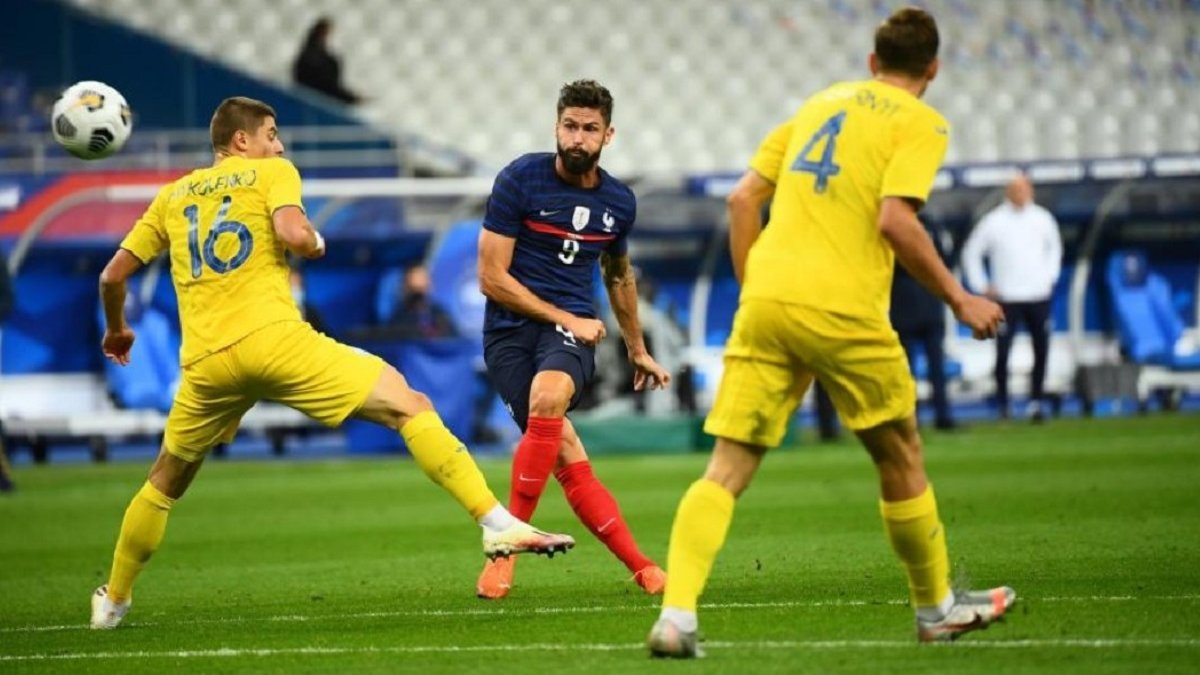 Сборная Украины получила семь мячей от Франции