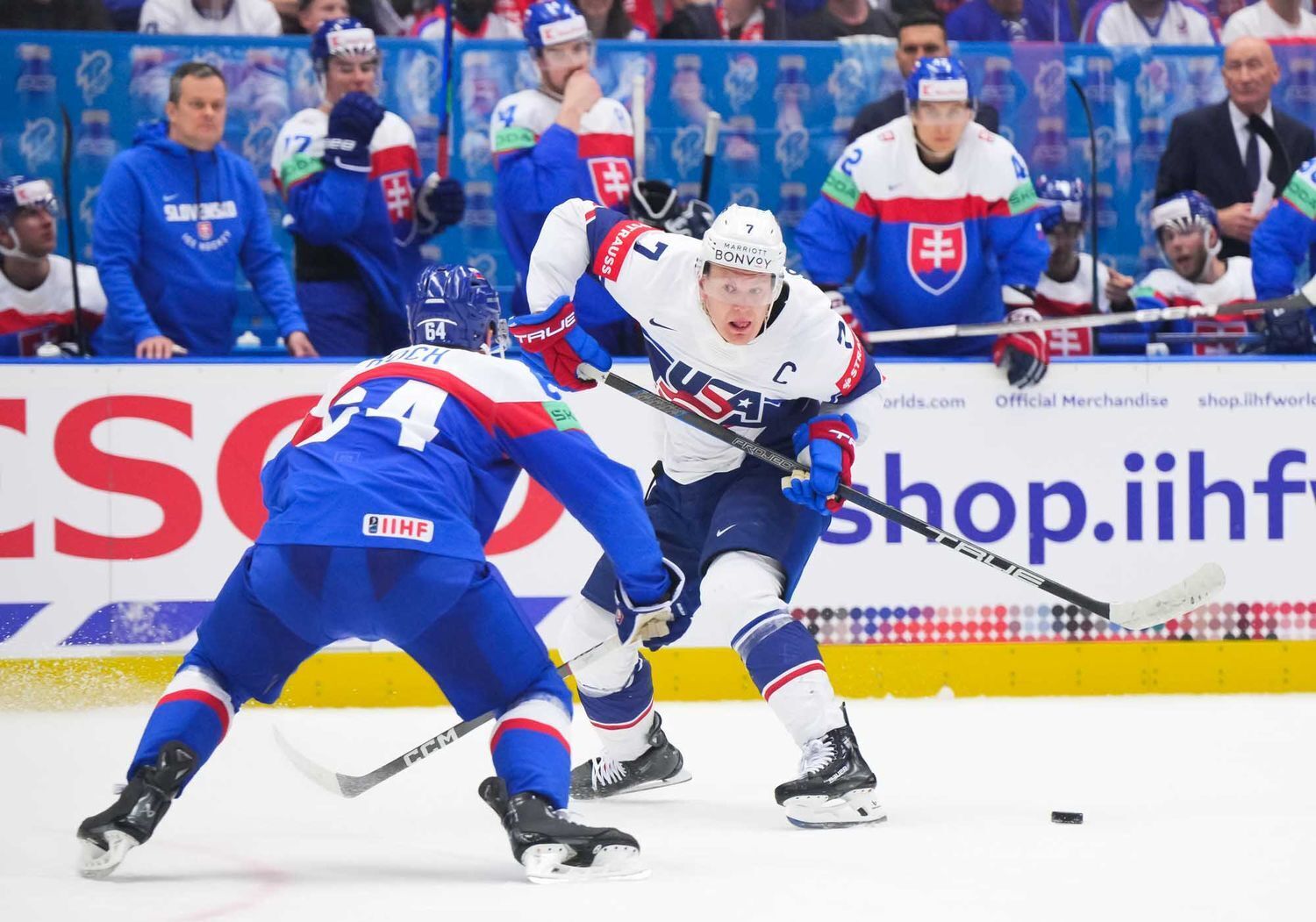 Швейцарія обіграла Чехію, США поступилися Словаччині: як пройшли матчі ЧС-2024 з хокею