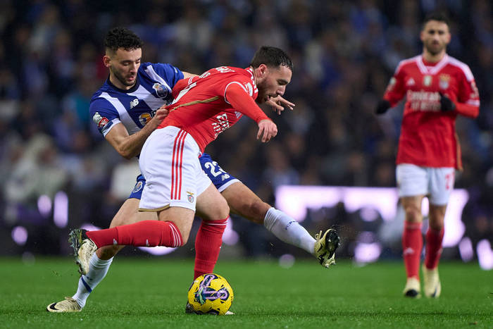 Трубін пропустив пʼять мʼячів у матчі Бенфіки проти Порту