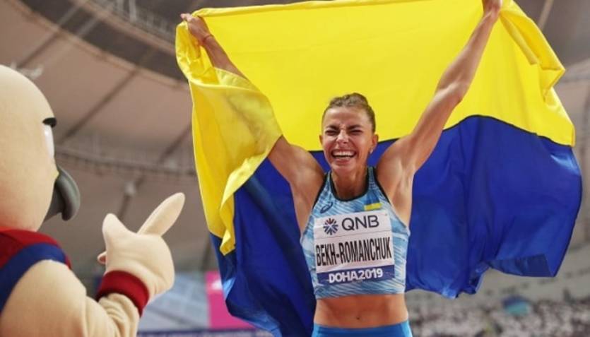 Украинка запрыгнула на рекордную высоту