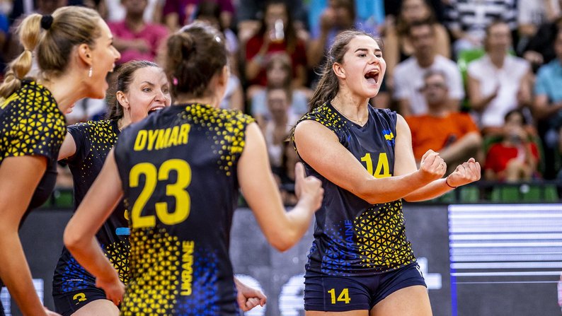 Украинская женская сборная досрочно вышла в финал Евро-2023 по волейболу