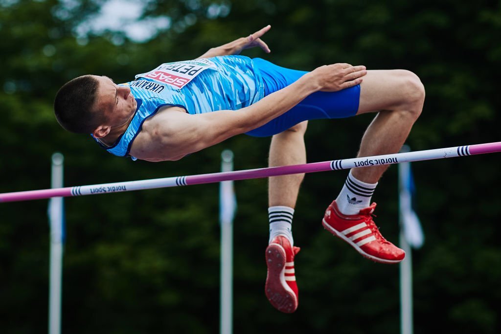 Украинский легкоатлет Петрук вышел в лидеры сезона в мировом рейтинге по прыжкам в высоту
