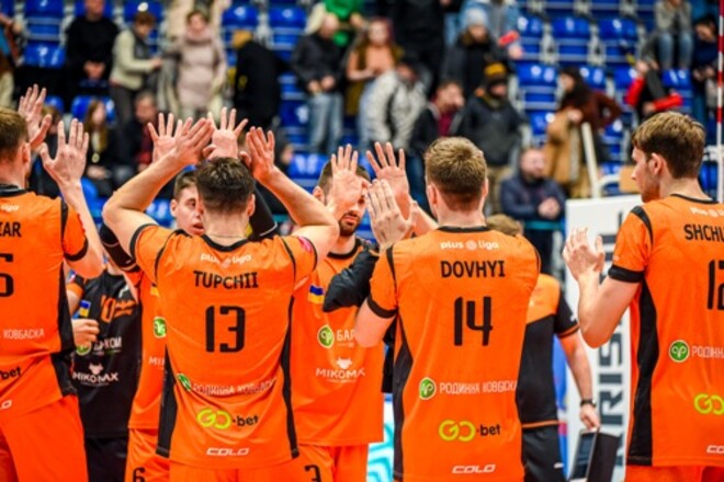Волейбол: Барком-Кажани уступил Стали в матче чемпионата Польши