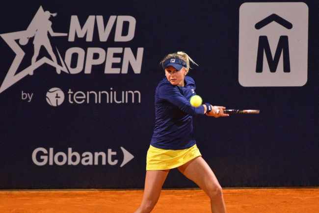WTA: Байндл прошла в полуфинал турнира в Уругвае