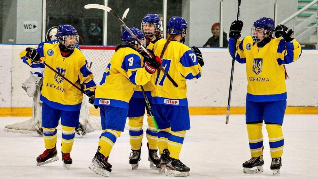Женская сборная по хоккею стартовала на ЧМ-2023 с победы над Румынией